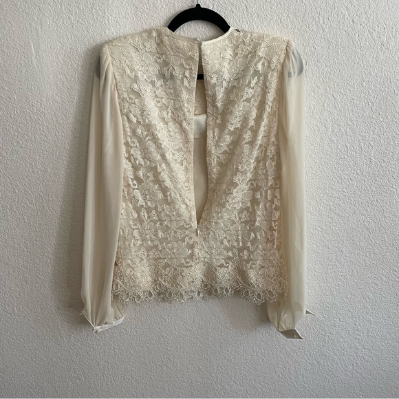 Vintage Úrsula of Switzerland Lace Blouse - Picture 8 of 12
